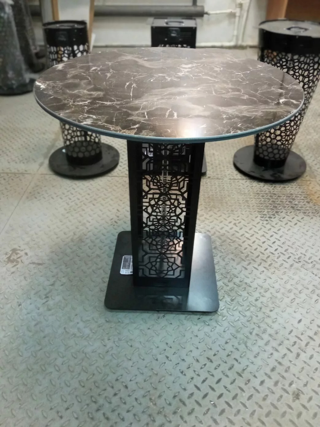 Стол с подогревом Hottable R1002 karacabey шашлычница электрическая delta d 6700 900 вт 5 шампуров металлический нагревательный элемент