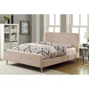 Интерьерная кровать Левита